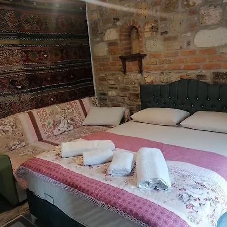 Hotell Tashan 2*